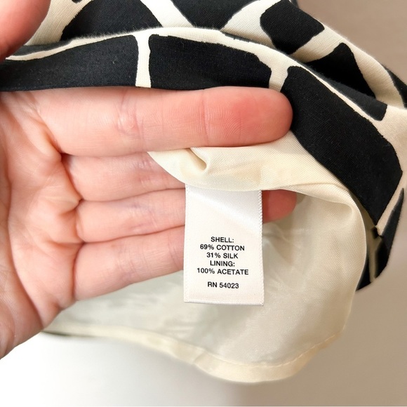 Banana Republic Contemporary Business Casual Career Silk Blend Pencil Skirt‎ 4P - Picture 7 of 10